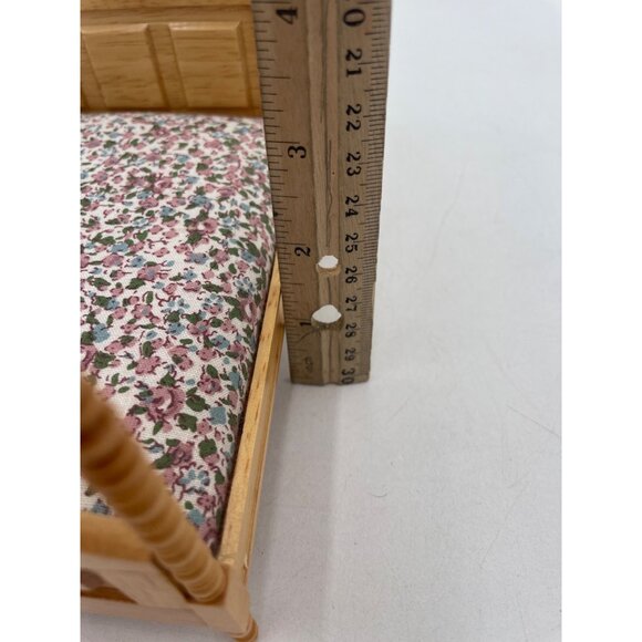 Decorative Miniature Wooden Bed Floral Mattress Dollhouses 5x2x5approx. - Picture 8 of 8